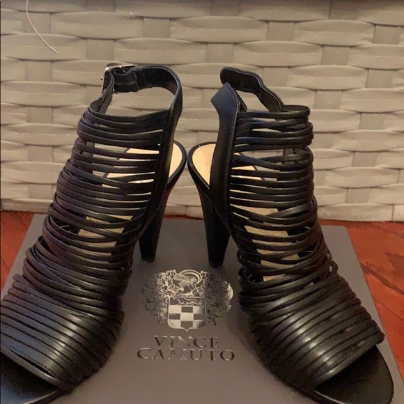 Vince Camuto Shoes - Vince Camuto Black Heels